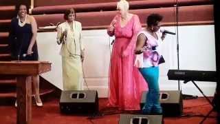 Staples Singers I'll Take You There (Donica Lynn)