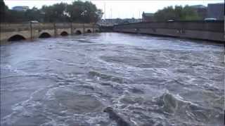 WAKEFIELD RIVER CALDER & CHANTRY BRIDGE FLOOD 6TH JULY 2012