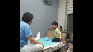 스무고개 퀴즈~ 할매배꼽 폭격중 (만5세 만3세 5살 6살) 바르의 딩! 동! 댕! 동! 어설픈게 매력이지만 종종 속터질때 있음 토끼한마리 거북이 한마리 같음 #미르빠 #육아일기