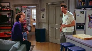 Kramer and the Pinky Toe | Seinfeld S05E20