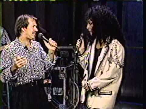 SONNY AND CHER sing &quot;I GOT YOU, BABE&quot; on David Letterman 1980&#039;s late night