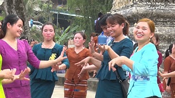 Đặc sắc điệu múa lăm vông trong lễ hội sên bản của dân tộc Lào Mường Luân Điện Biên Đông