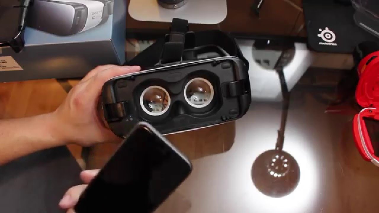 Testing Samsung Gear VR with iPhone YouTube