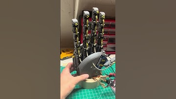 Demonstrating the proximal phalangeal joint of the V2 Robotic Hand #3dprinting #robot #diy #robotics