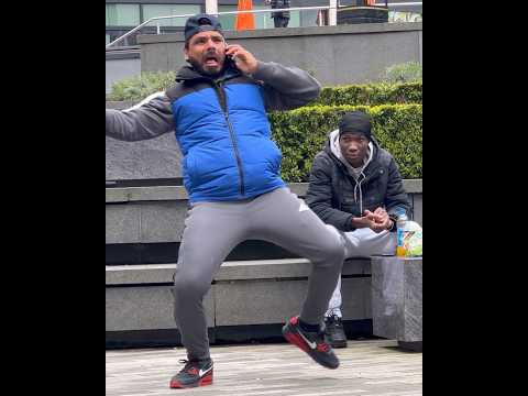 He catch the 3rd one😁#funny #comedy #shorts #laugh #fun #shortvideos #jokerpranks