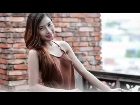Video Lộ Hàng - Clip hình ảnh lộ nhũ hoa với Áo yếm thời @... - youtube