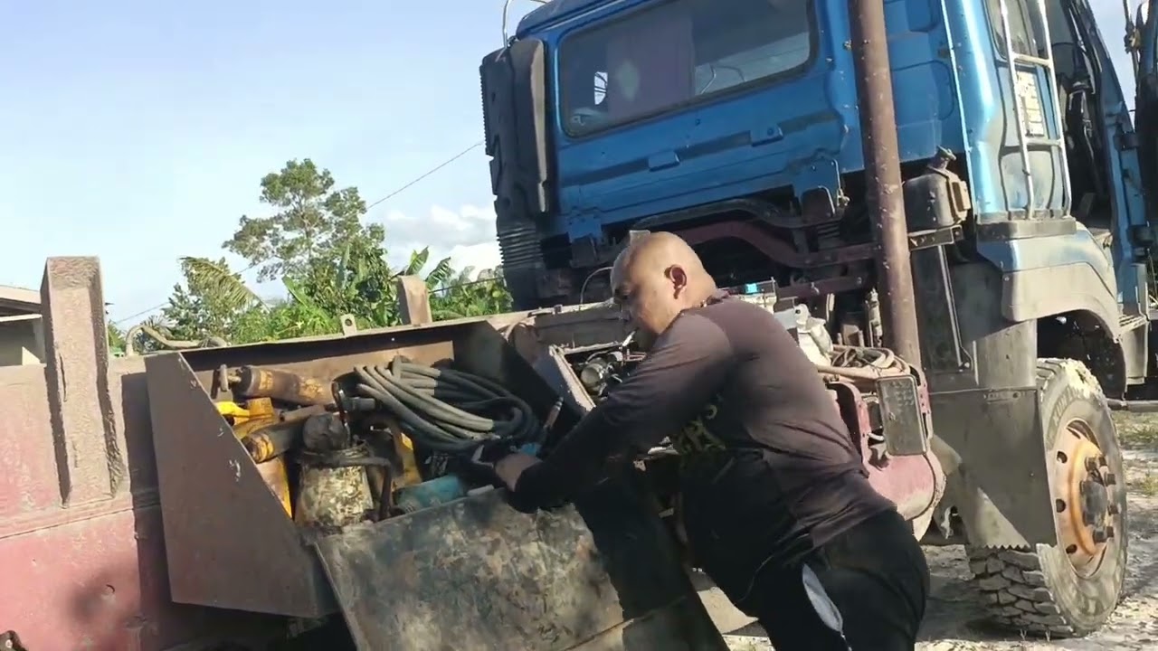 Happy budak -budak main di luar rumah,lama tak main sekian hujan berpanjangan