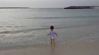 Baby at the beach. The beach song/Малыш на пляже!/Сохил бўйида болажон! Dubai...