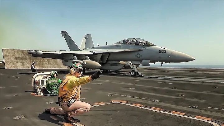 Aircraft Carrier Takeoffs & Landings - DayDayNews