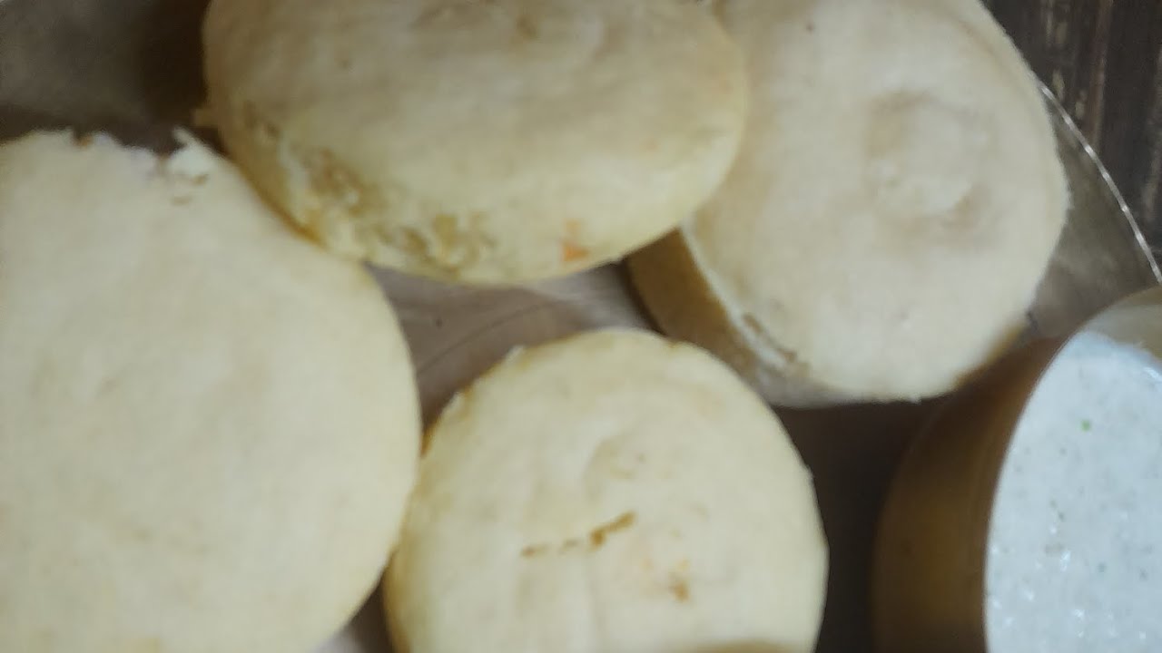 Homemade Idli with chutneys How to make easy Idli in home recipe