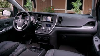 2018 Toyota Sienna SE - Interior