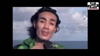 Ari Batara - Dua lalaki