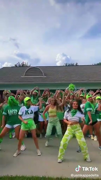 Sorority Rush: A Wild Ride Fueled By Tiktok, Helicopter Moms & Expensive Consultants - 5spjgnt