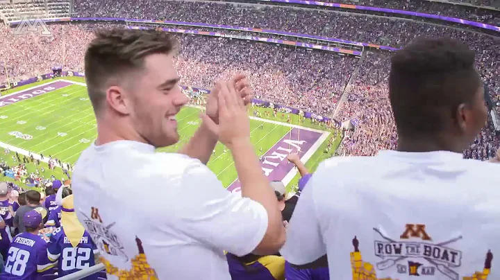 Behind the Scenes: Gopher Football at the Vikings - Buccaneers Game!