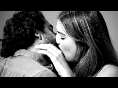 Video FIRST KISS