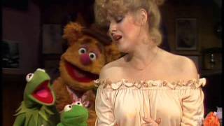 Bernadette Peters And The Muppets- Just One Person