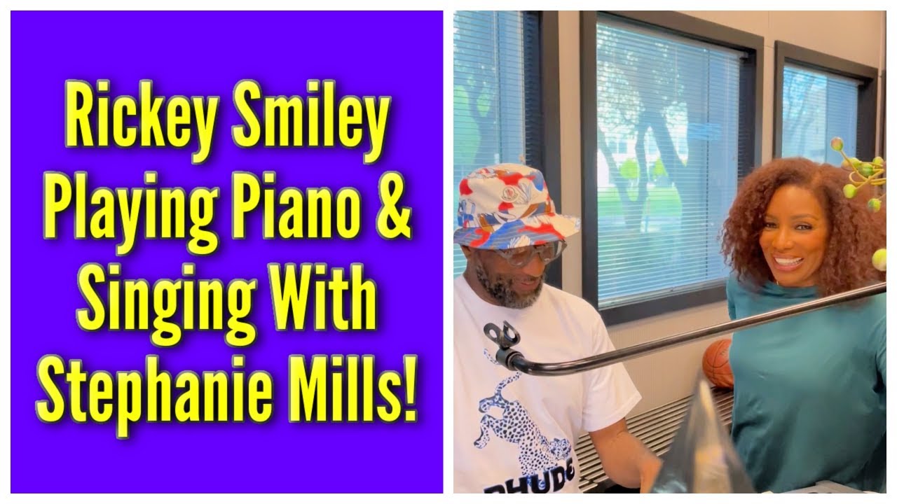 Playing Piano & Singing With Stephanie Mills!