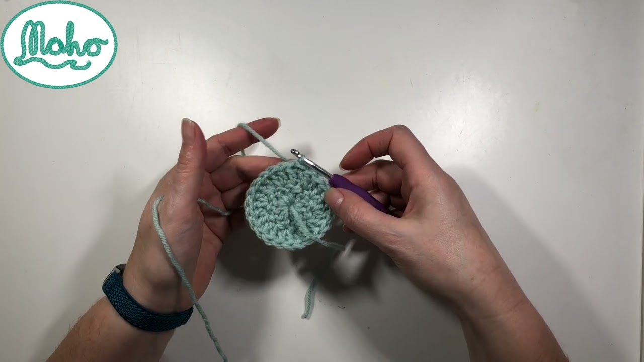 Moho-ho Christmas Tree Skirt Crochet-along Part 1
