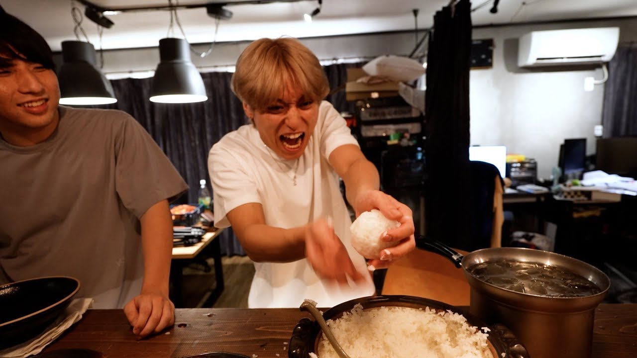 納期前日にどうしても熱々のおにぎりが食べたくなった男達