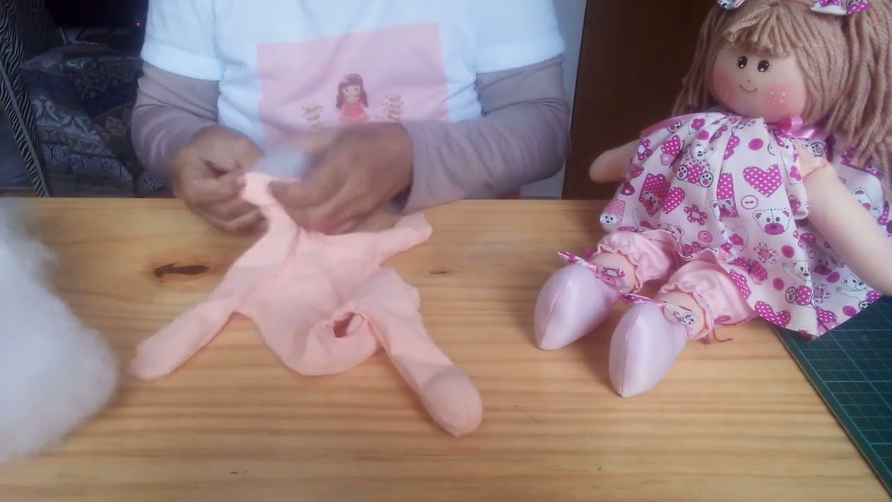 Boneca de corpo inteiro passo a passo, gastando pouco.