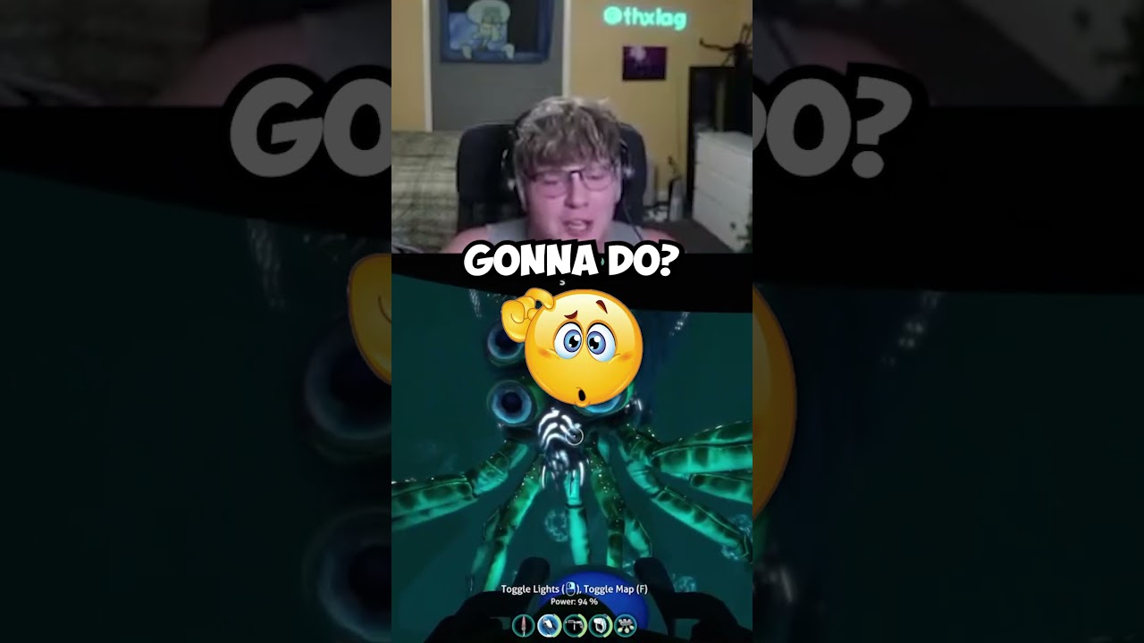 This guy thought he was safe! #subnautica #jumpscare #viralshorts