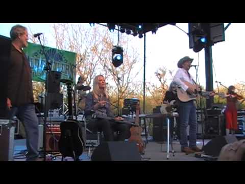 Dave Alvin and the Guilty Women with Dale Spalding