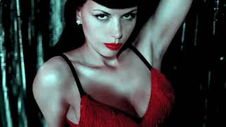 MESSER CHUPS --- MINI SKIRT ---- video