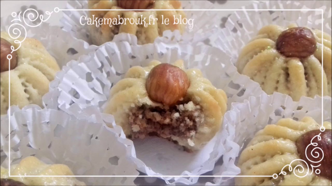 Gâteau Oriental Feuilleté Au Miel Et Aux Noisettes