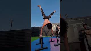 #bodymechanics  Parallettes