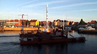 MLP Sputnik sailing out for LES/TDS test launch