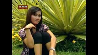 Yus Yunus Sekedar Bertanya Karaoke