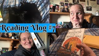 A rant, reading a fantasy chunker, and cats!!