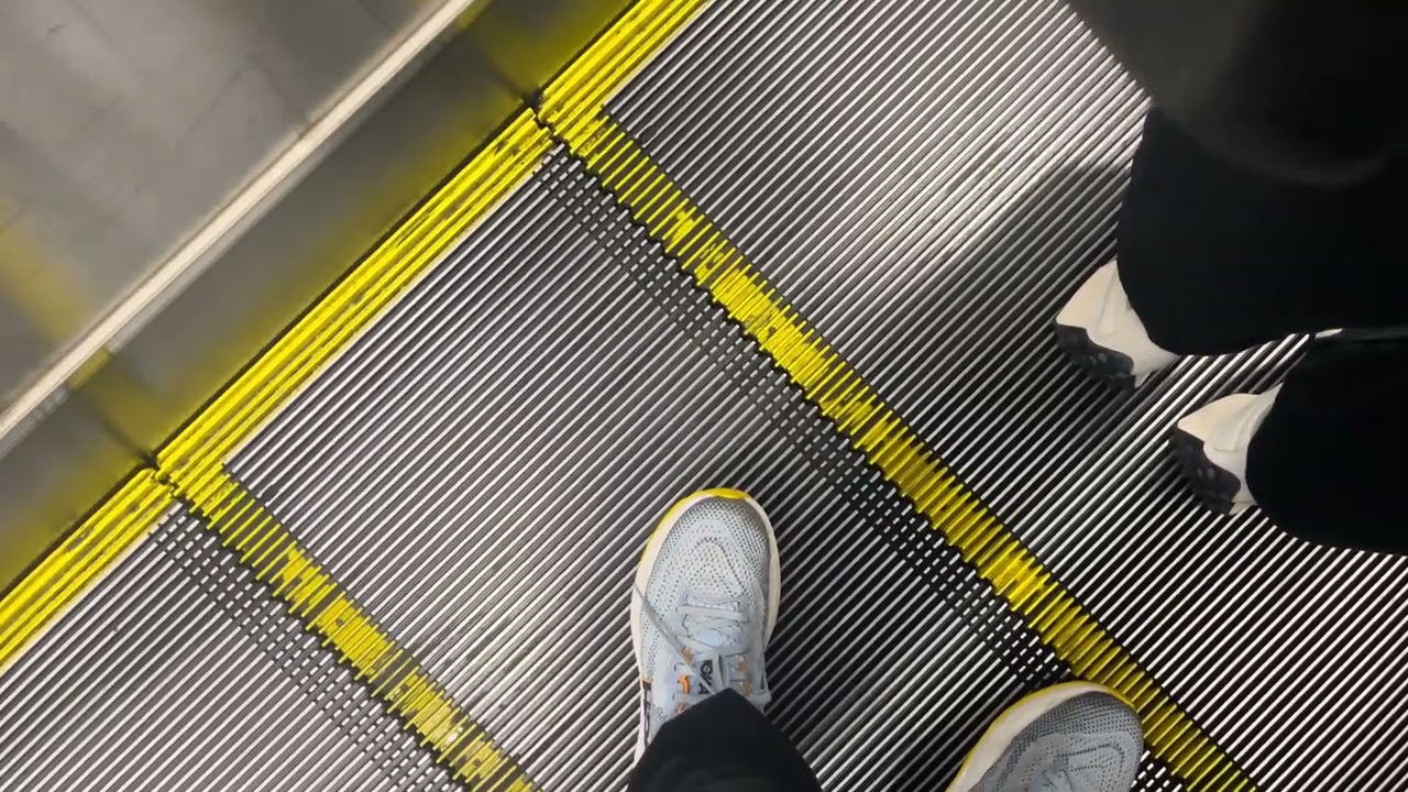 Escalator Train Japan