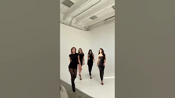 THE CATWALK VS THE HORSEWALK WHICH ONE IS BEST Viral Model Runway Bellahadid 