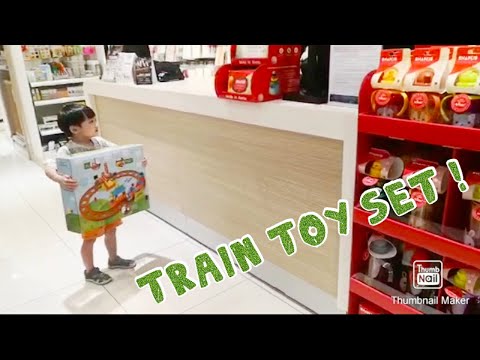 train-toy-review-for-kids-and-children-(elc-happyland-magic-motion-toy-train-set)