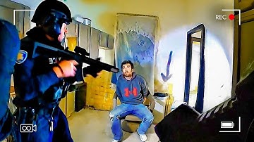 Cops Save Hostages From Killer