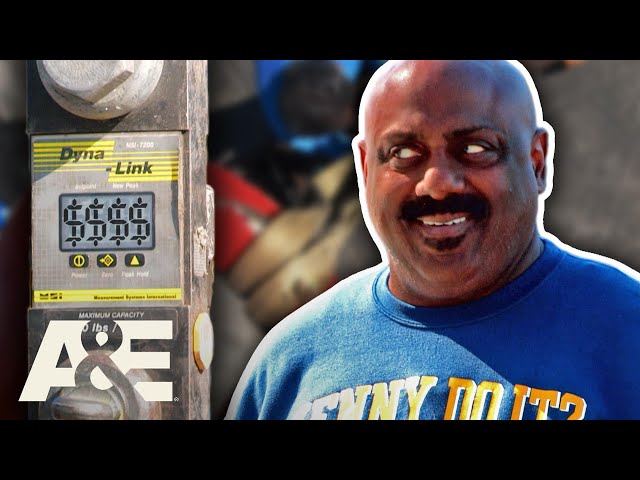 Expert Weighs In Kenny's 25,000 Pound Scale | Storage Wars | Au0026E class=