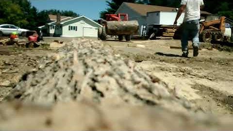 Splitting a big ash log!!