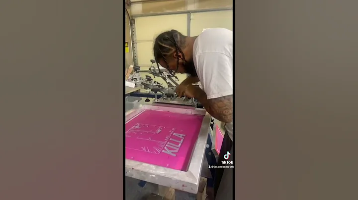 How to Screen print a 2 color rap style bootleg shirt