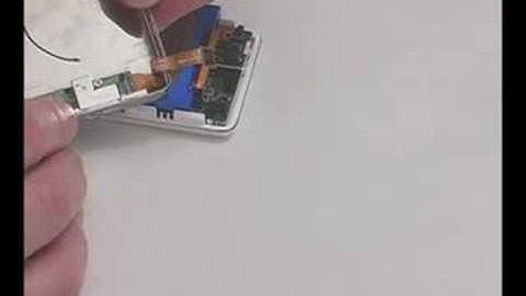 DigiExpress - iPod 4th Generation Battery Installation