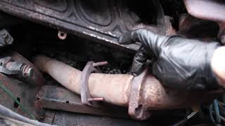 Saab 900 Turbo classic O2 sensor replacement.