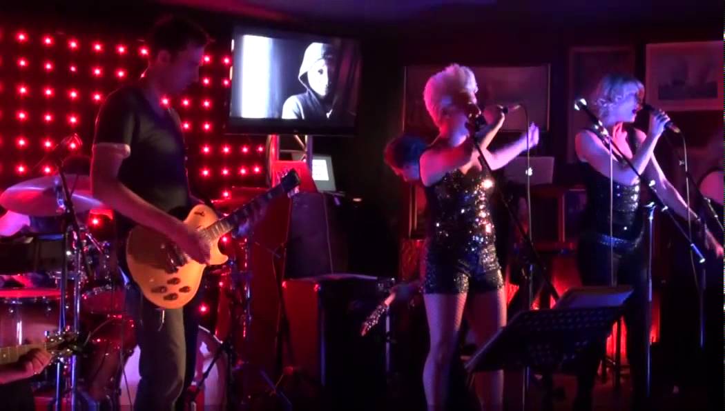 Tammy Forbes with Lost Property Office performs 'Runaway Girl' (bootleg recording)