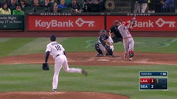 LAA@SEA: Giavotella hammers a game-tying homer