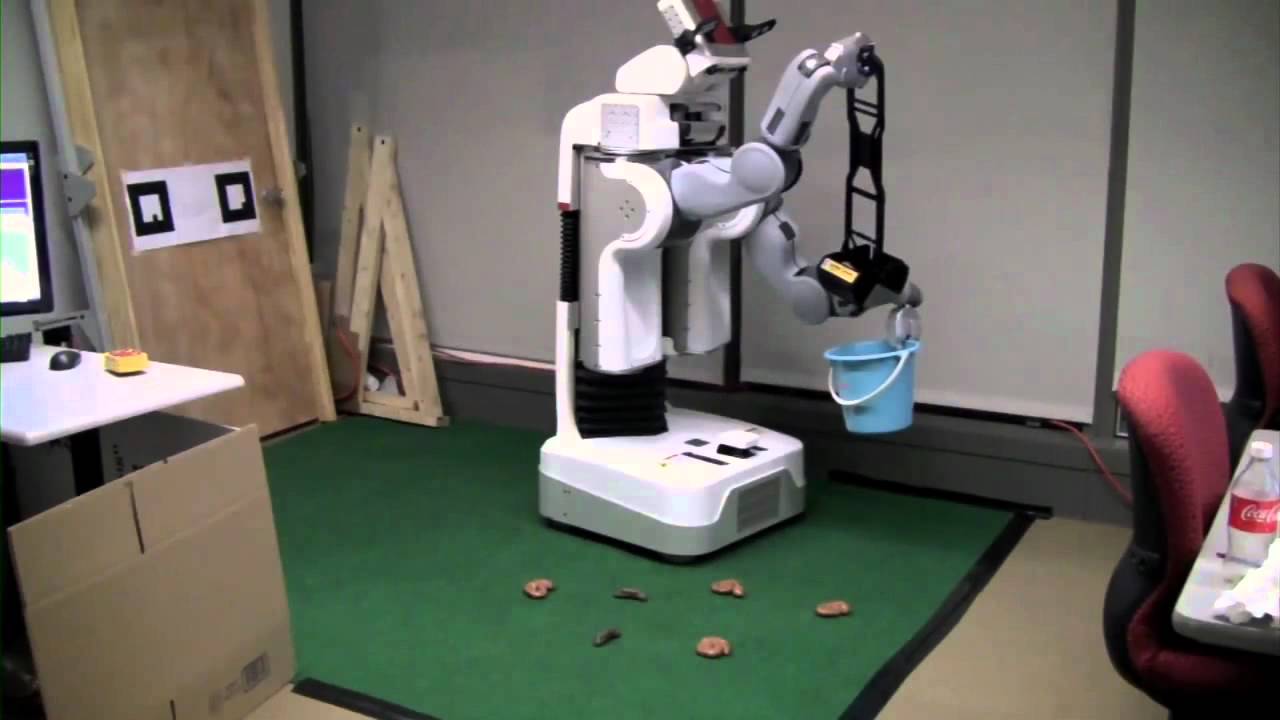 Запусти уборку роботом. Робот уборщик. Робот помощник с уборкой. Роботы-помощники. Роботы помощники в быту.