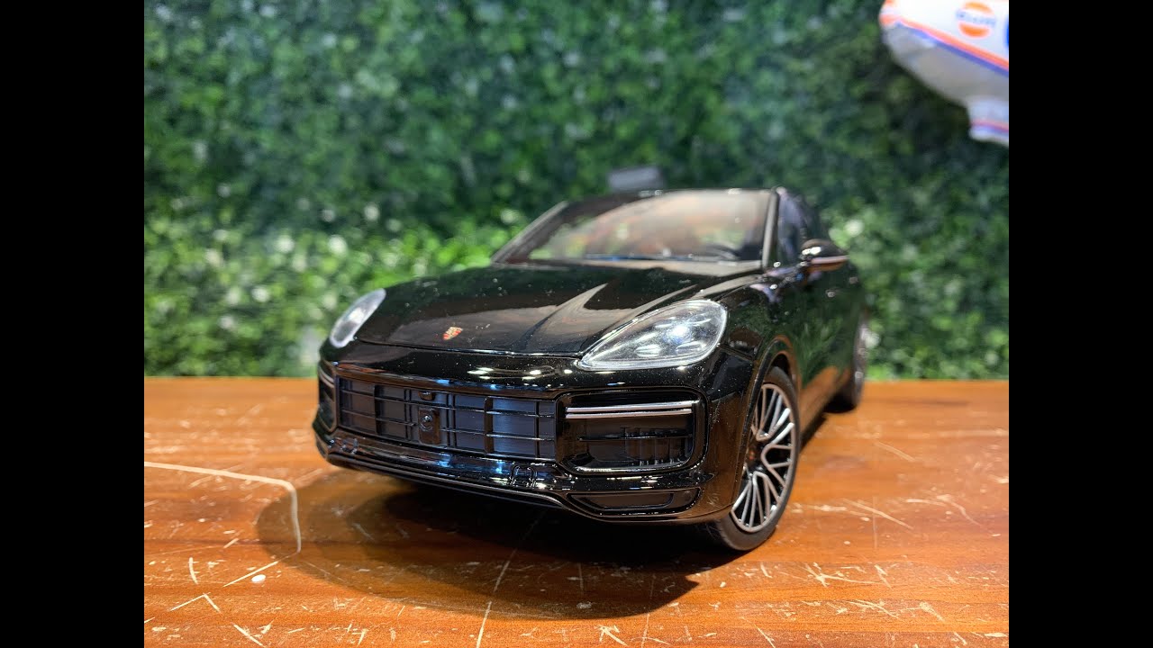 Voiture Miniature Porsche Cayenne Turbo (1:18)