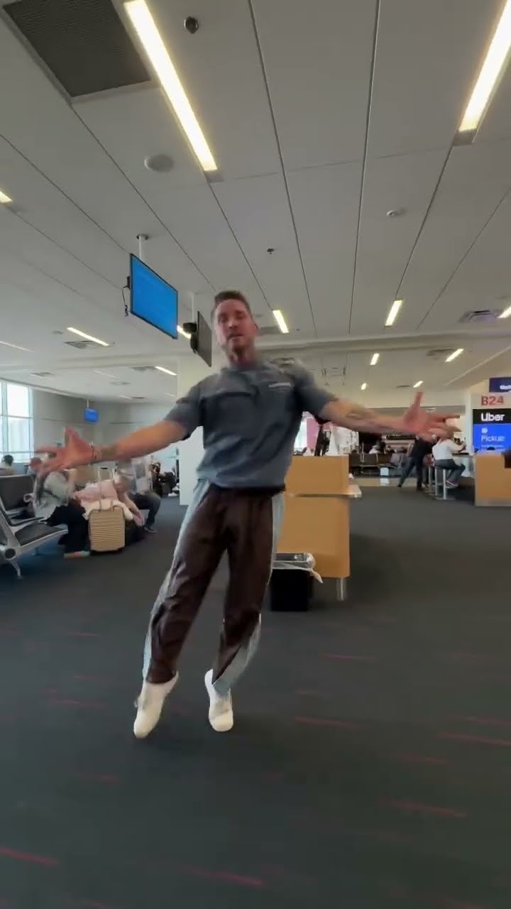 How to get through an airport Whitney style ? ? Repost @blakemcgrath