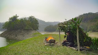 2 Days solo Survival CAMPING on an Island. Make bamboo rafts,Pure Water. Fishing, Catch and Cook by My Survival 24,627 views 3 months ago 46 minutes