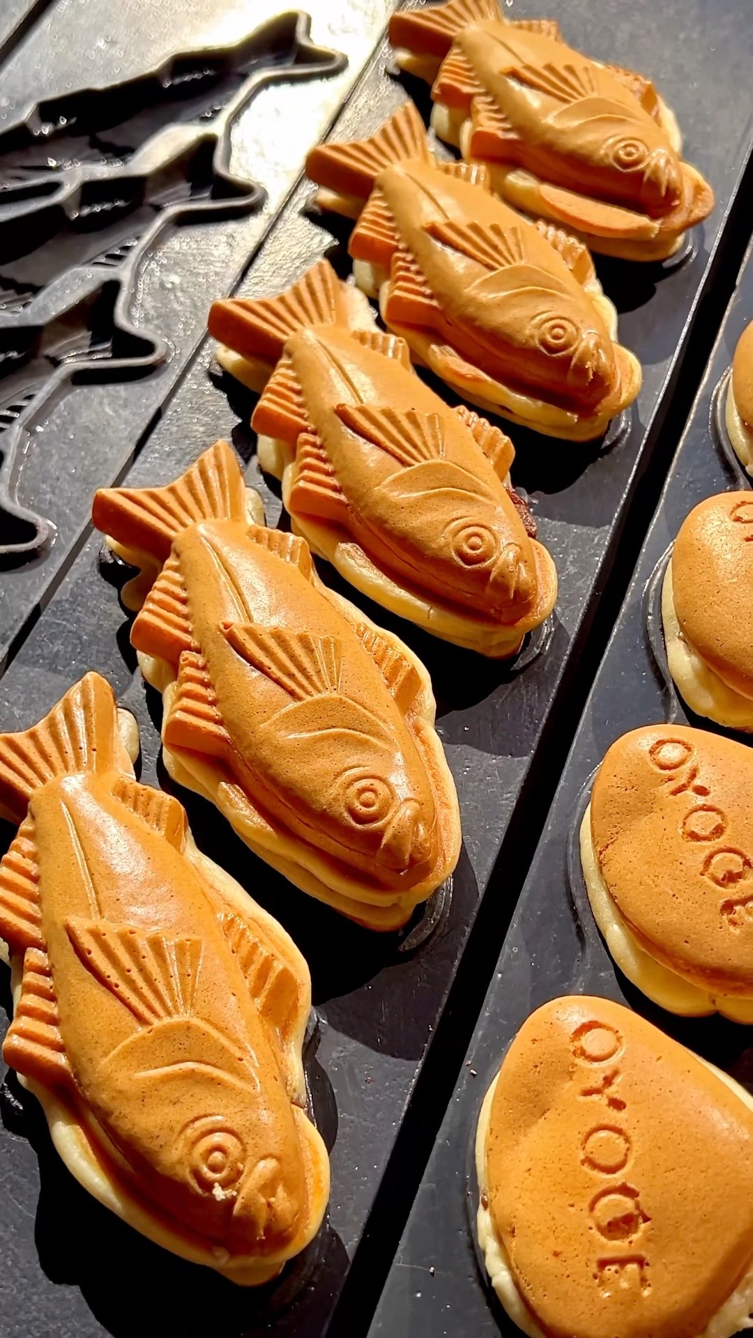 Japanese taiyaki! with Western-style taiyaki baked in sardine