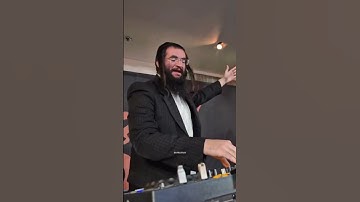 Thumbnail of Jewish rabbi dropping the beat!🔥#shabbat #shalom #rabbi