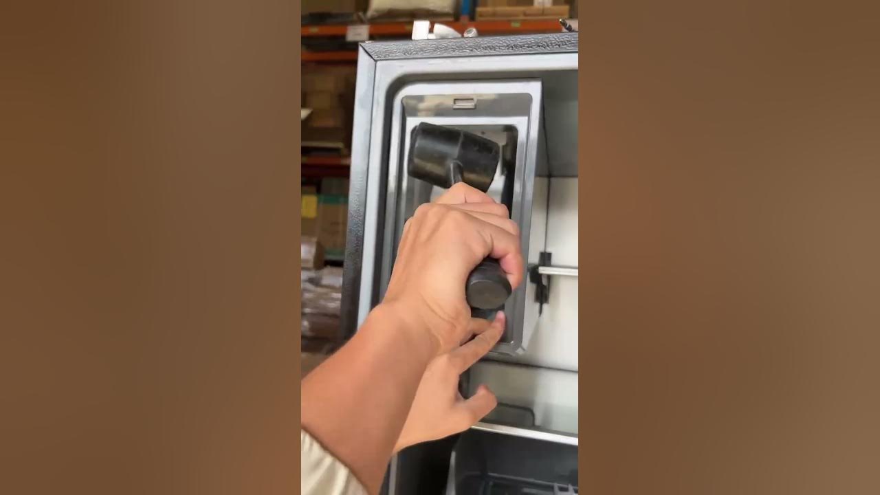 How to remove ice maker for Hisense HRCD585BWB BW SW refrigerator 1